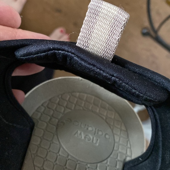 Men’s New Balance 401 sandals! Very wide fit! Size 10D - Picture 12 of 15